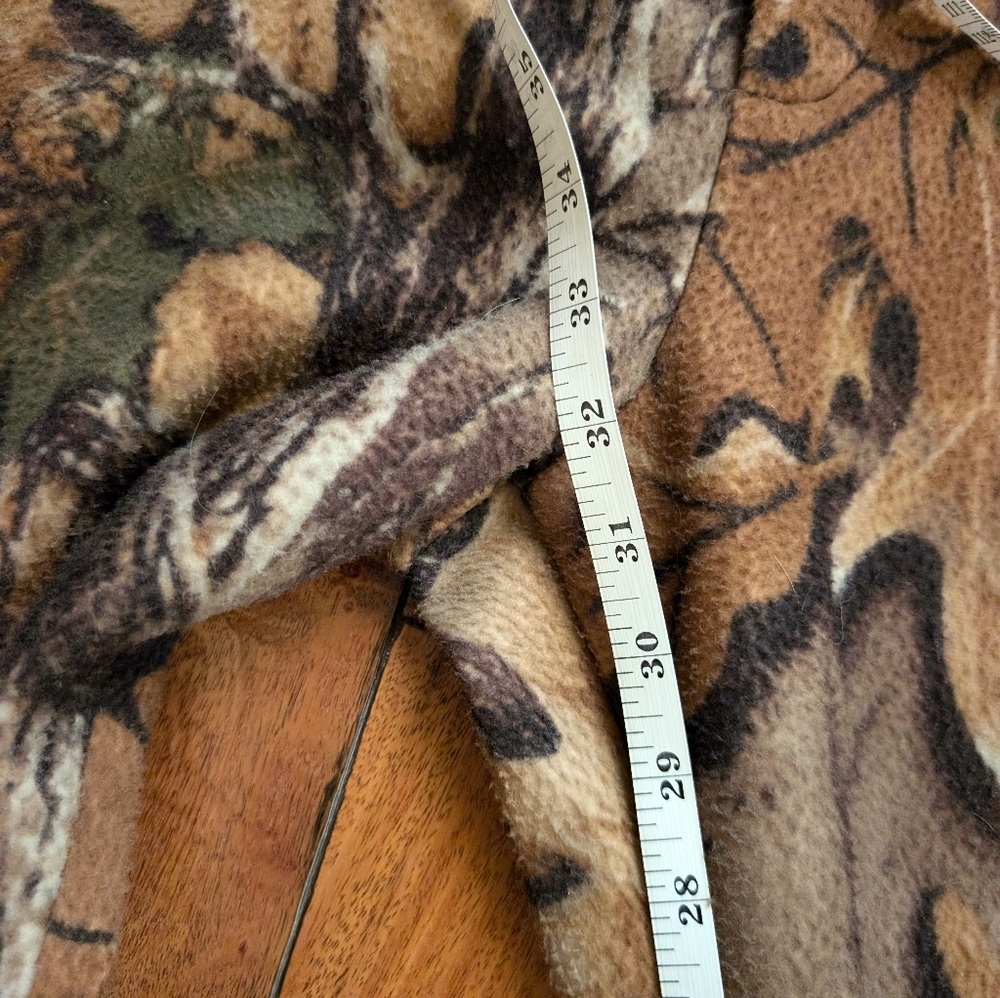 Cabela's Vintage Forest Camo Pants (L) - Picture 8 of 9